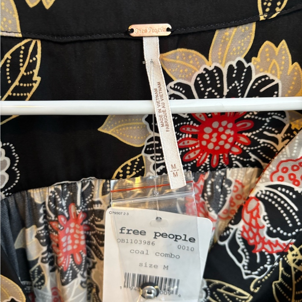 Free People Black and Red Floral Blouse - Picture 6 of 8